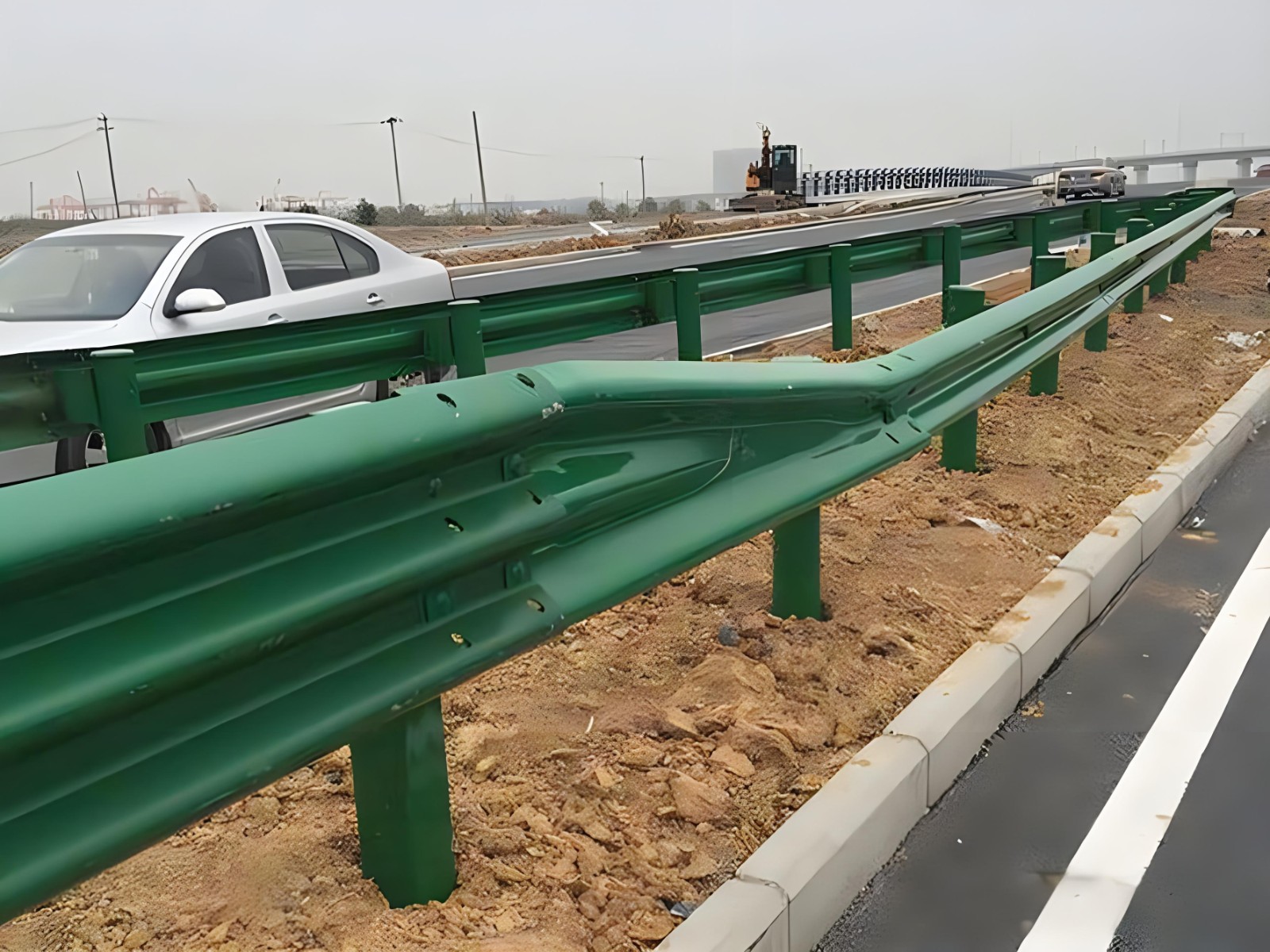 张掖高速波形护栏板日常维护方案确保道路安全新举措